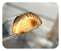 Imagen empanada en la fabrica de El Malevo